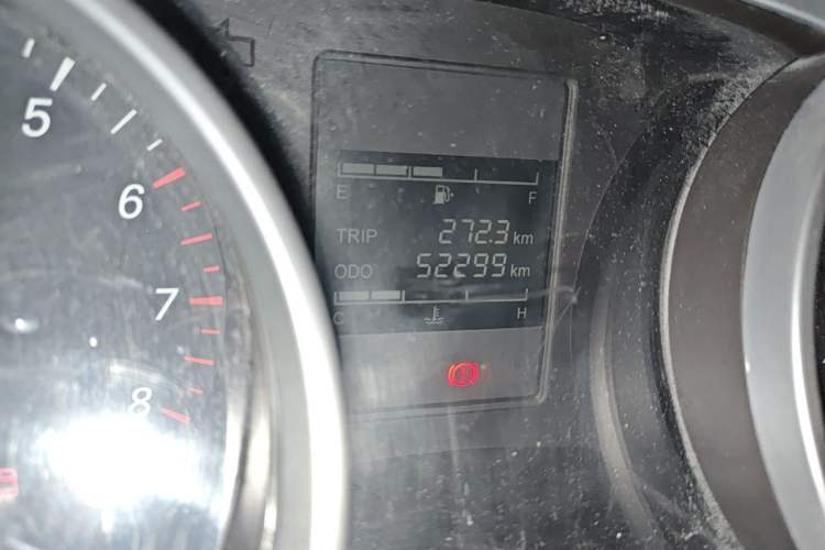 Used Wuling Hongguang 2019 1.5L S Comfort Edition China VI LAR Odometer Close Up