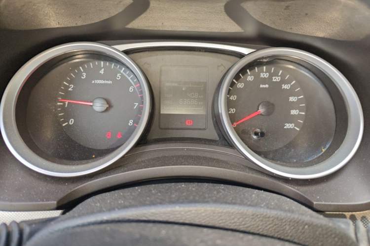 Used Wuling Hongguang 2019 1.5L S Comfort Edition China VI LAR Odometer Close Up