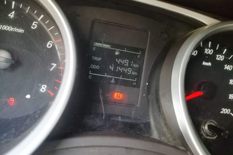 Used Wuling Hongguang 2019 1.5L S Comfort Edition China VI LAR Odometer Close Up