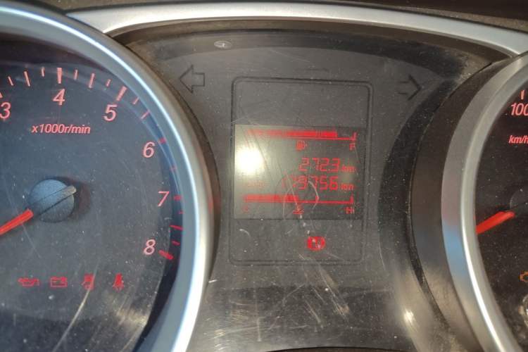 Used Wuling Hongguang 2019 1.5L S Standard Version China VI LAR Odometer Close Up