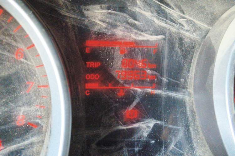 Used Wuling Hongguang 2019 1.5L S Standard Version China VI LAR Odometer Close Up