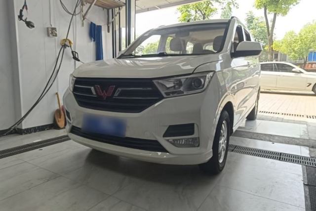 Used Wuling Hongguang 2019 1.5L S Standard Version China VI LAR