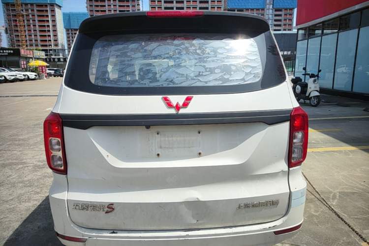 Used Wuling Hongguang 2019 1.5L S Basic Version China VI Standard LAR Rear