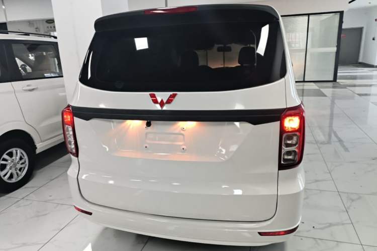 Used Wuling Hongguang 2019 1.5L S Basic Version China VI Standard LAR Rear