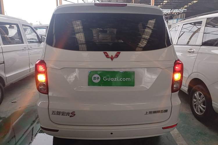 Used Wuling Hongguang 2019 1.5L S Standard Version China VI LAR Rear