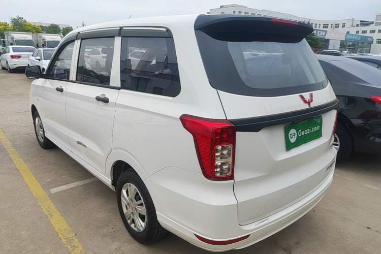 Used Wuling Hongguang 2019 1.5L S Basic Version China VI Standard LAR Rear Left 45 Deg