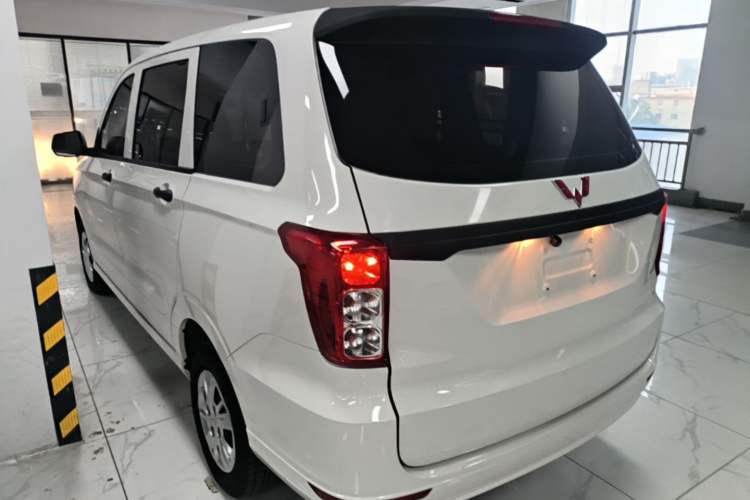 Used Wuling Hongguang 2019 1.5L S Basic Version China VI Standard LAR Rear Left 45 Deg