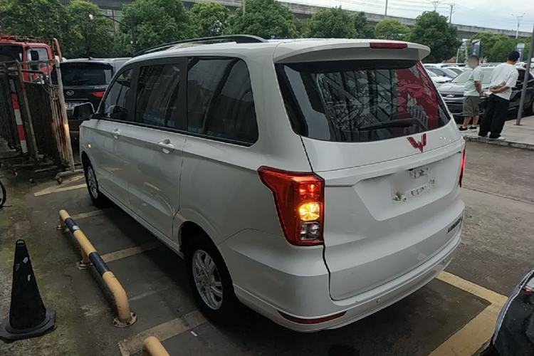 Used Wuling Hongguang 2019 1.5L S Comfort Edition China VI LAR Rear Left 45 Deg