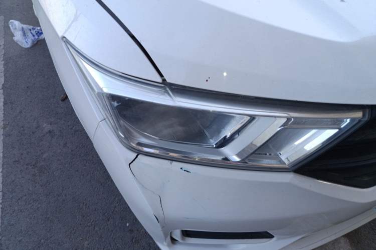 Used Wuling Hongguang 2019 1.5L S Basic Version China VI Standard LAR Right Front Headlight