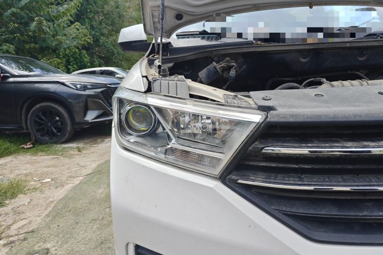 Used Wuling Hongguang 2019 1.5L S Standard Version China VI LAR Right Front Headlight