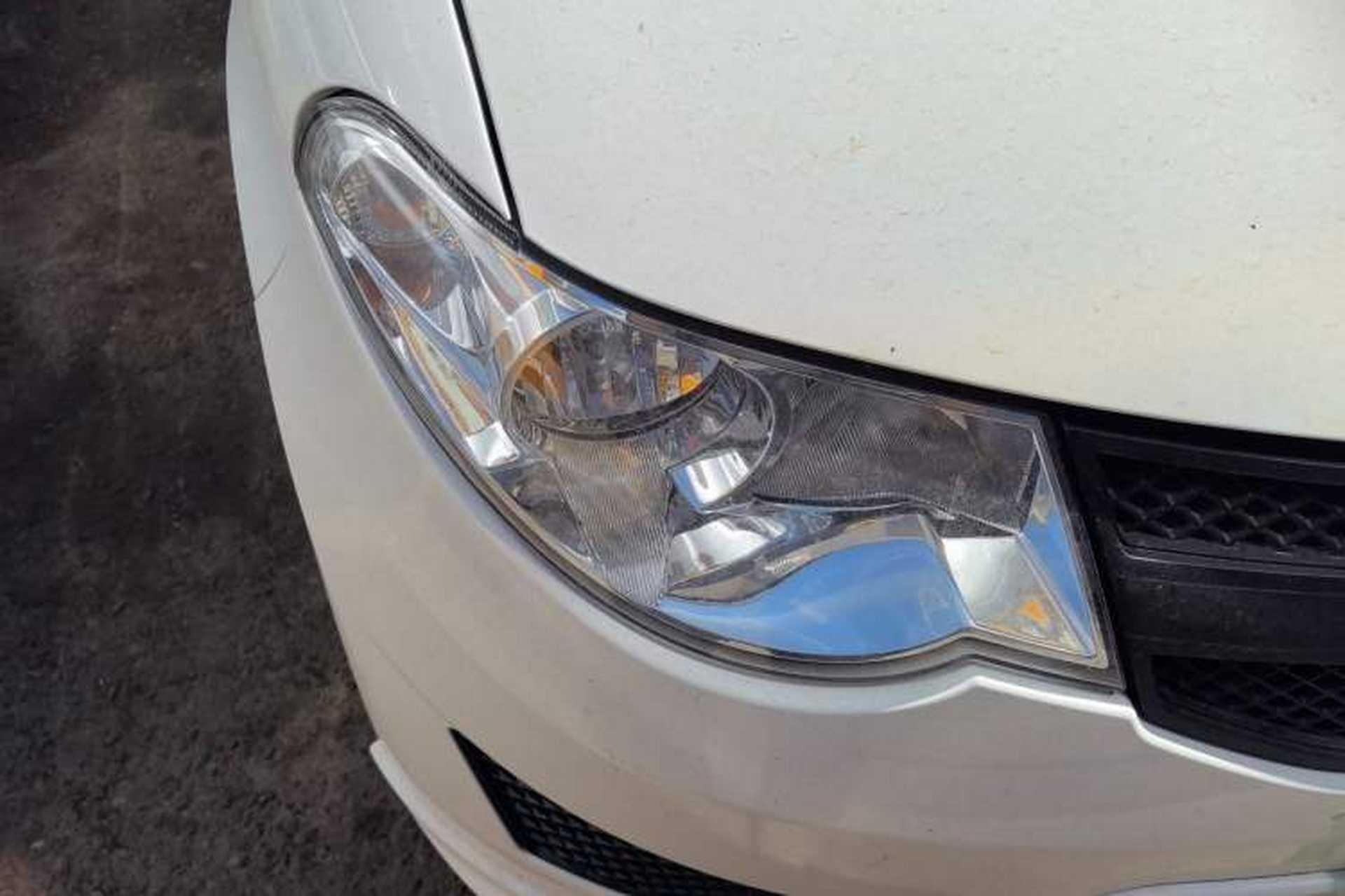 Used Wuling Hongguang 2019 1.5L S Base Version L2B Right Front Headlight