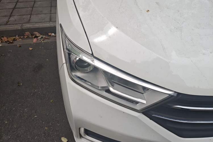 Used Wuling Hongguang 2019 1.5L S Standard Version China VI LAR Right Front Headlight