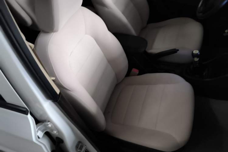 Used Wuling Hongguang 2019 1.5L S Standard Version China VI LAR Right Front Seat