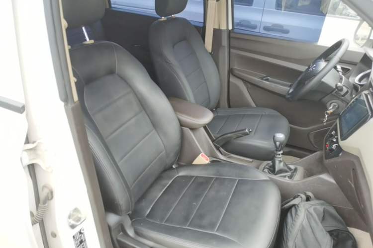 Used Wuling Hongguang 2019 1.5L S Standard Version China VI LAR Right Front Seat