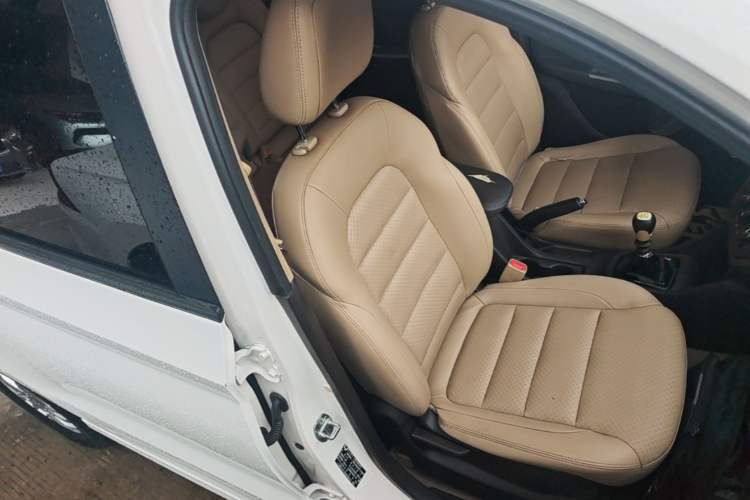 Used Wuling Hongguang 2019 1.5L S Comfort Edition China VI LAR Right Front Seat
