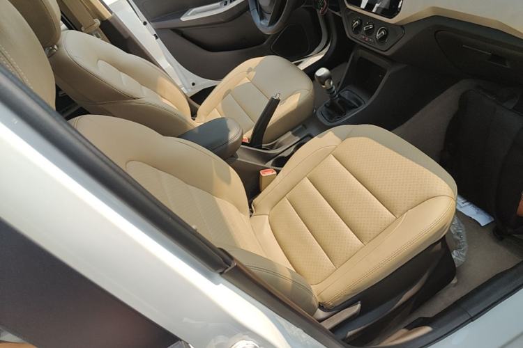Used Wuling Hongguang 2019 1.5L S Comfort Edition China VI LAR Right Front Seat