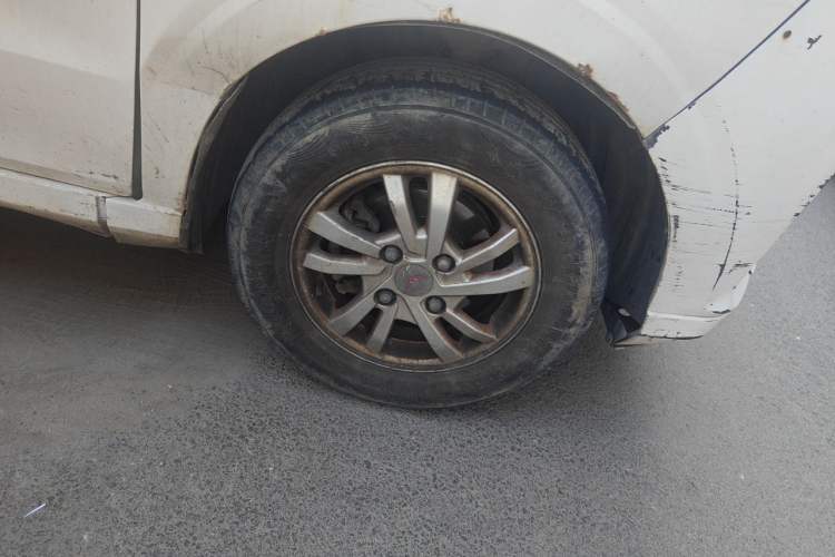 Used Wuling Hongguang 2019 1.5L S Standard Version China VI LAR Right Front Wheel Hub