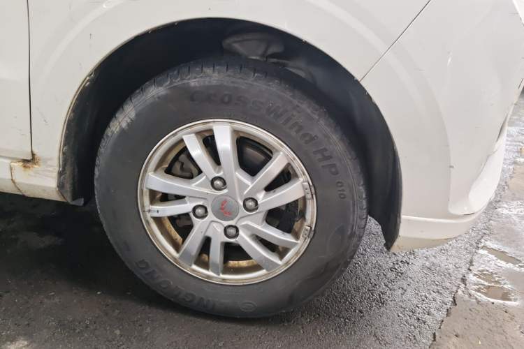 Used Wuling Hongguang 2019 1.5L S Comfort Edition China VI LAR Right Front Wheel Hub