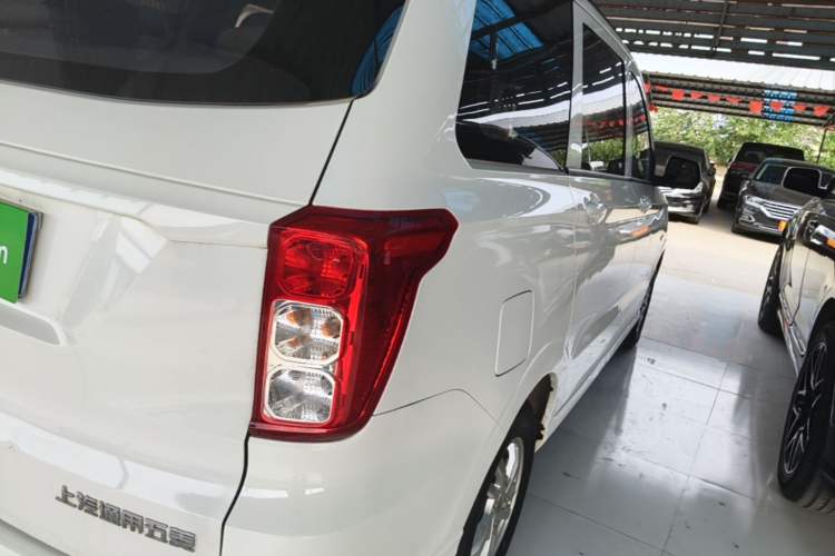 Used Wuling Hongguang 2019 1.5L S Standard Version China VI LAR Right Rear Taillight