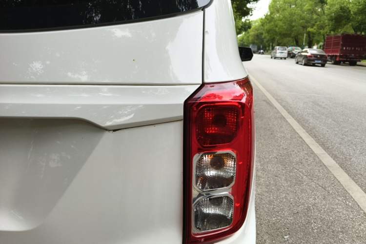 Used Wuling Hongguang 2019 1.5L S Comfort Edition China VI LAR Right Rear Taillight