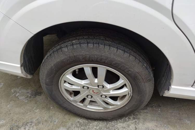 Used Wuling Hongguang 2019 1.5L S Comfort Edition China VI LAR Right Rear Wheel Hub