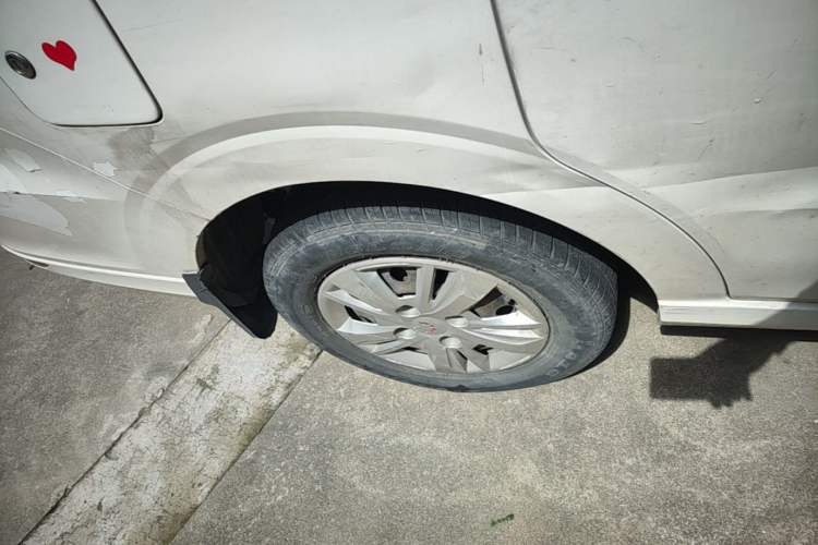Used Wuling Hongguang 2019 1.5L S Basic Version China VI Standard LAR Right Rear Wheel Hub
