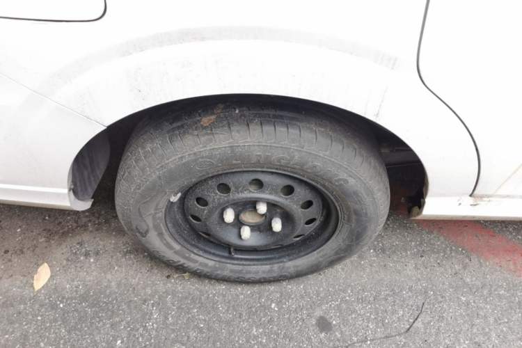 Used Wuling Hongguang 2019 1.5L S Standard Version China VI LAR Right Rear Wheel Hub