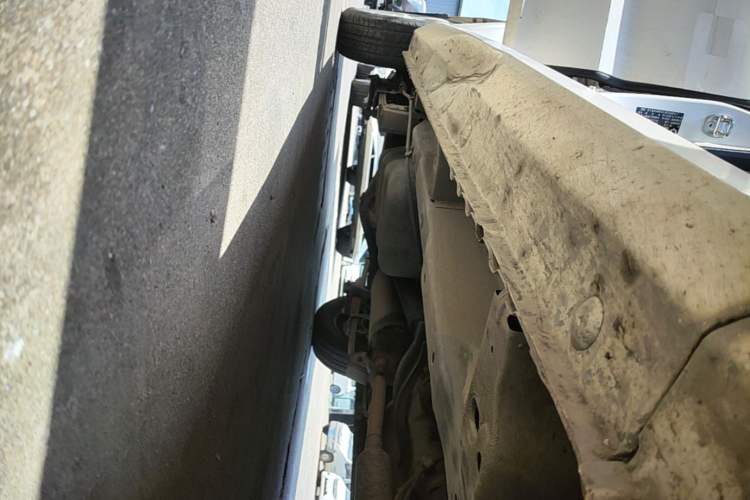 Used Wuling Hongguang 2019 1.5L S Basic Version China VI Standard LAR Right Side Sill