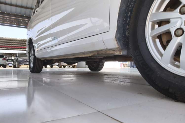 Used Wuling Hongguang 2019 1.5L S Standard Version China VI LAR Right Side Sill