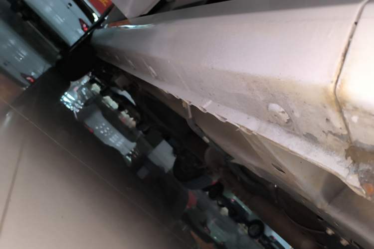 Used Wuling Hongguang 2019 1.5L S Standard Version China VI LAR Right Side Sill