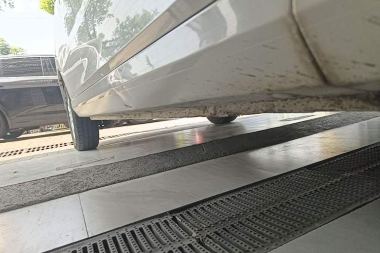 Used Wuling Hongguang 2019 1.5L S Standard Version China VI LAR Right Side Sill