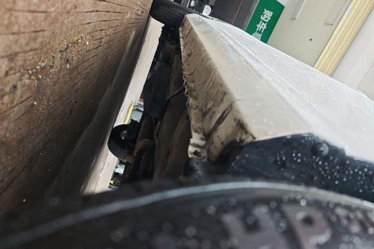 Used Wuling Hongguang 2019 1.5L S Comfort Edition China VI LAR Right Side Sill