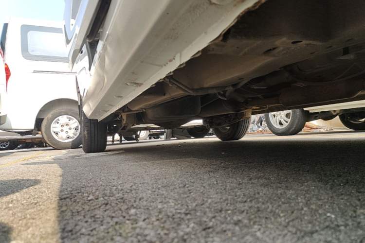 Used Wuling Hongguang 2019 1.5L S Comfort Edition China VI LAR Right Side Sill