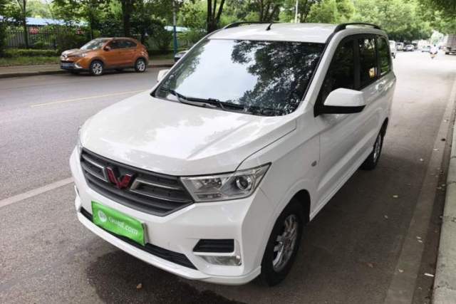 Used Wuling Hongguang 2019 1.5L S Comfort Edition China VI LAR
