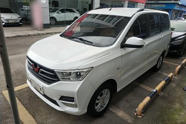 Used Wuling Hongguang 2019 1.5L S Comfort Edition China VI LAR