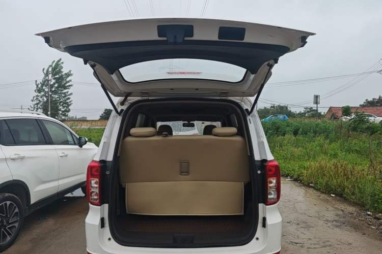 Used Wuling Hongguang 2019 1.5L S Standard Version China VI LAR Trunk
