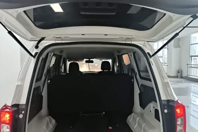 Used Wuling Hongguang 2019 1.5L S Basic Version China VI Standard LAR Trunk