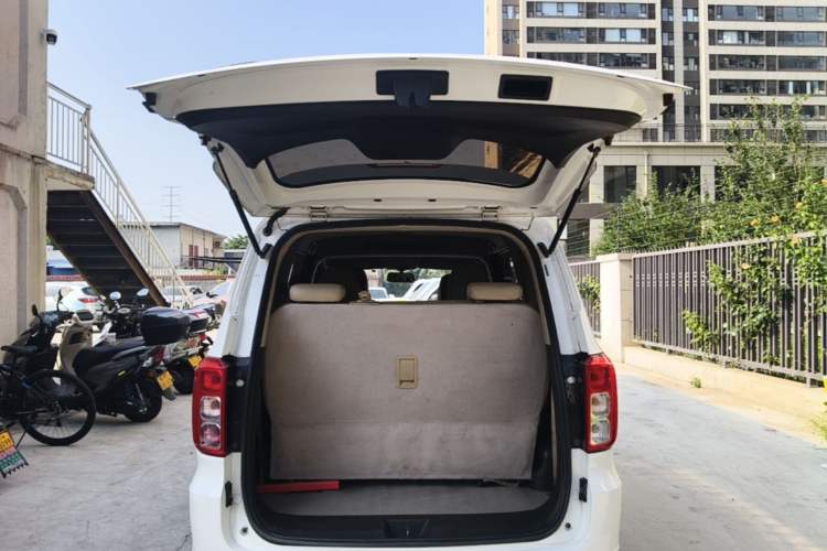 Used Wuling Hongguang 2019 1.5L S Comfort Edition China VI LAR Trunk