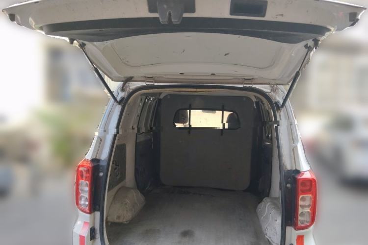 Used Wuling Hongguang 2019 1.5L S Basic Window-Sealed Vehicle China VI LAR Trunk