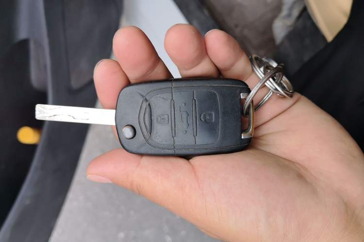 Used Wuling Hongguang 2019 1.5L S Comfort Edition China VI LAR Vehicle Key