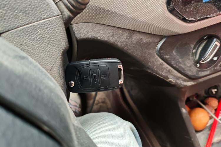 Used Wuling Hongguang 2019 1.5L S Comfort Edition China VI LAR Vehicle Key