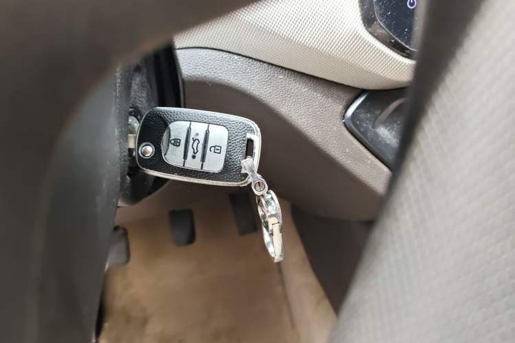Used Wuling Hongguang 2019 1.5L S Basic Version China VI Standard LAR Vehicle Key