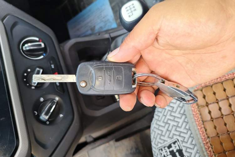 Used Wuling Hongguang 2019 1.5L S Comfort Edition China VI LAR Vehicle Key