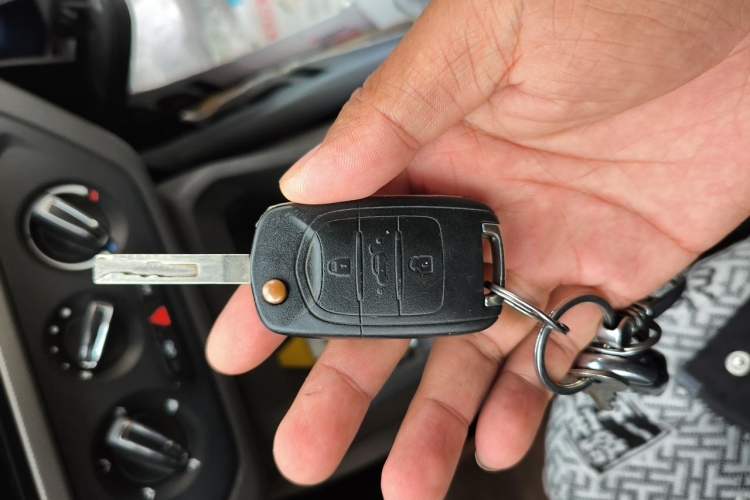 Used Wuling Hongguang 2019 1.5L S Standard Version China VI LAR Vehicle Key