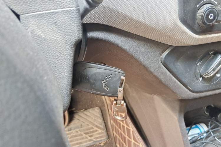 Used Wuling Hongguang 2019 1.5L S Standard Version China VI LAR Vehicle Key