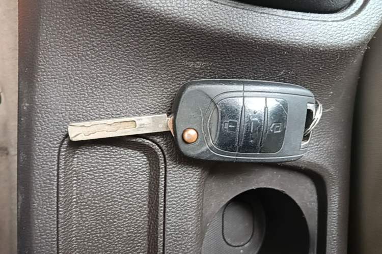 Used Wuling Hongguang 2019 1.5L S Standard Version China VI LAR Vehicle Key