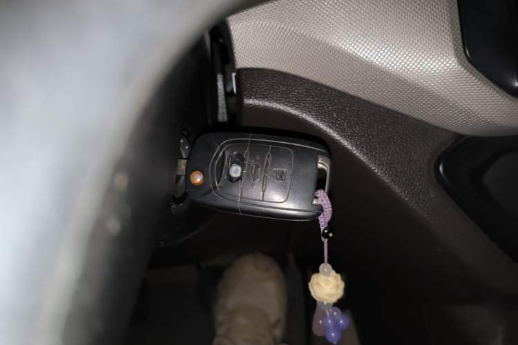 Used Wuling Hongguang 2019 1.5L S Standard Version China VI LAR Vehicle Key