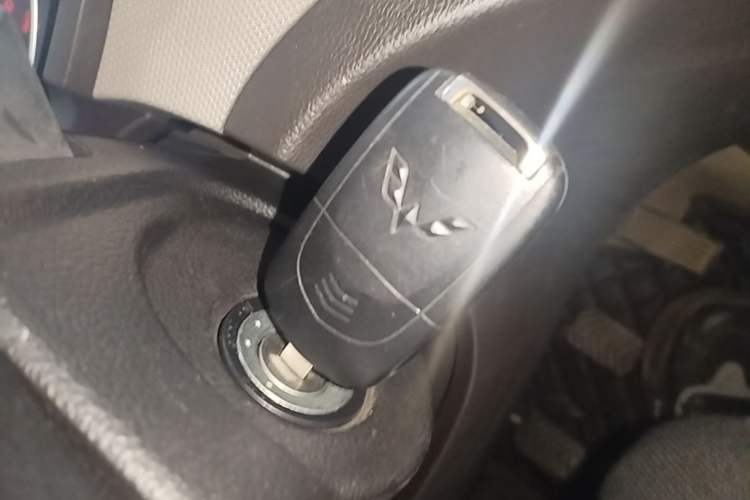 Used Wuling Hongguang 2019 1.5L S Standard Version China VI LAR Vehicle Key