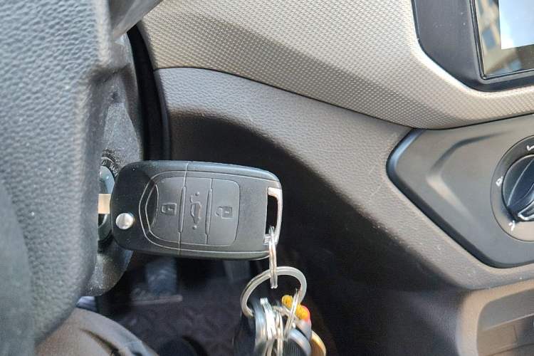Used Wuling Hongguang 2019 1.5L S Standard Version China VI LAR Vehicle Key