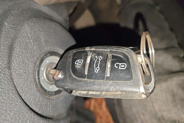 Used Wuling Hongguang 2019 1.5L S Standard Version China VI LAR Vehicle Key
